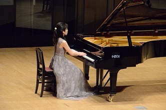 古内ピアノ教室 講師プロフィール写真